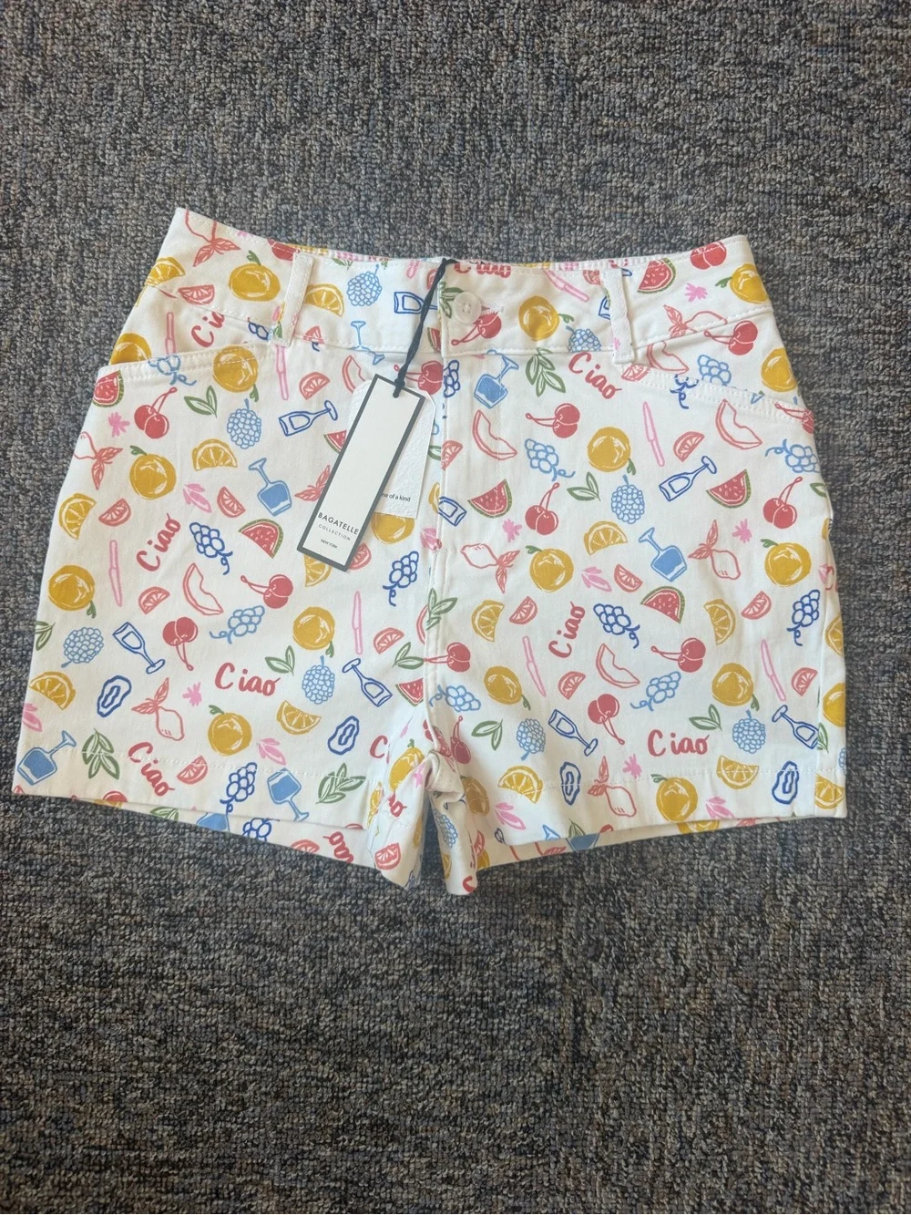 Bagatelle Collection White Fruit-Print Cotton Women’s Chino Shorts Size 6 NWT
